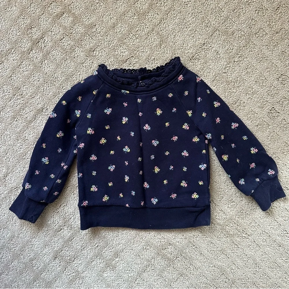 NFS. Gap beautiful floral sweater with ruffle detail at neck size 2T EUC